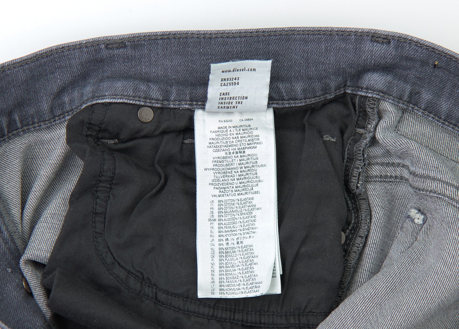 Diesel D Yennox 0ELAX Tapered Jeans Mens Size W34 L32 Stretch Denim Button Fly - Image 14