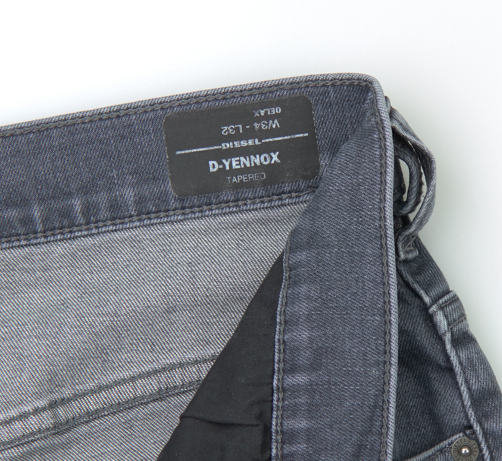 Diesel D Yennox 0ELAX Tapered Jeans Mens Size W34 L32 Stretch Denim Button Fly - Image 9